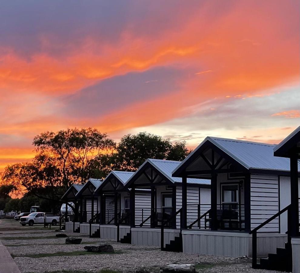 Htr Tx Hill Country Campground Kerrville Zewnętrze zdjęcie