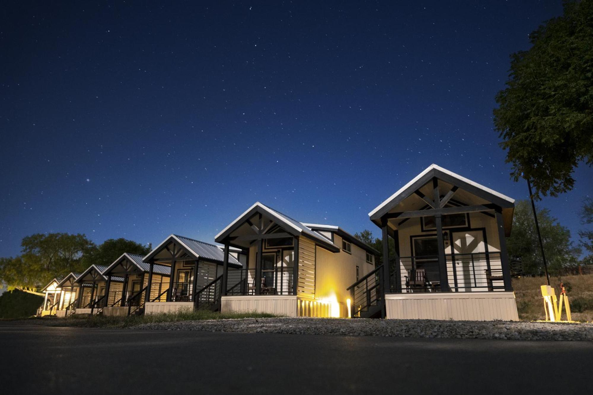 Htr Tx Hill Country Campground Kerrville Zewnętrze zdjęcie